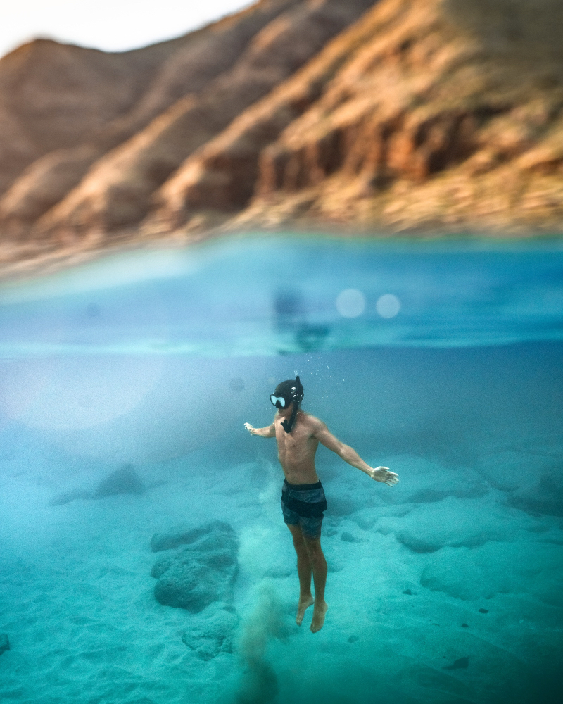 Schnorcheln im klaren Wasser der Lagunen von El Cotillo.
