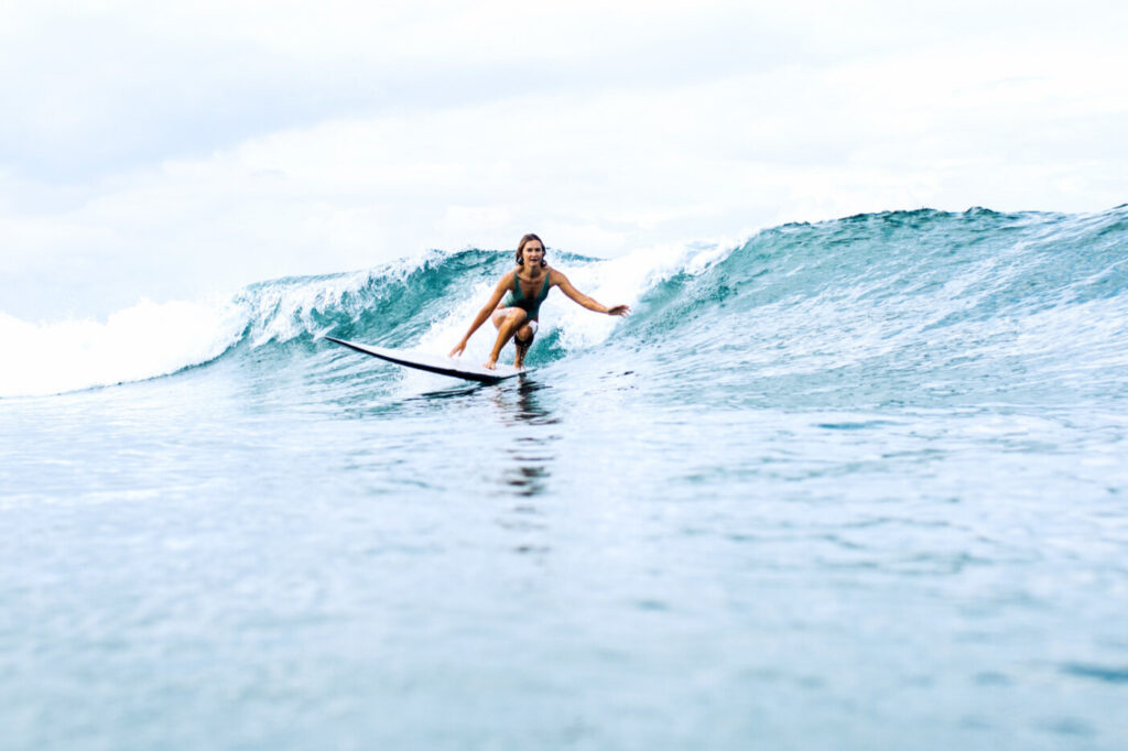 teneriffa surfen surferin welle